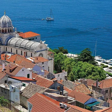 Feriehus Seven-bedroom In