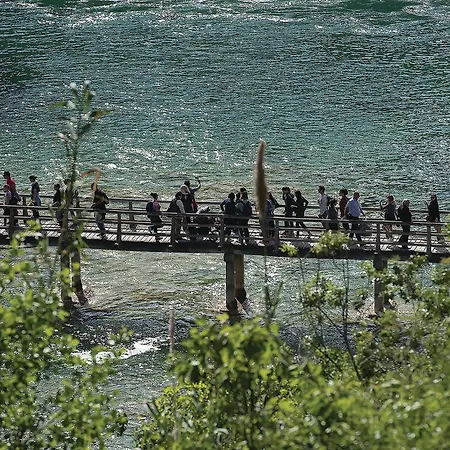 Seven-bedroom In Feriehus *