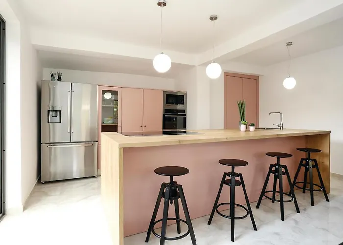 Vikendica Seven-bedroom In